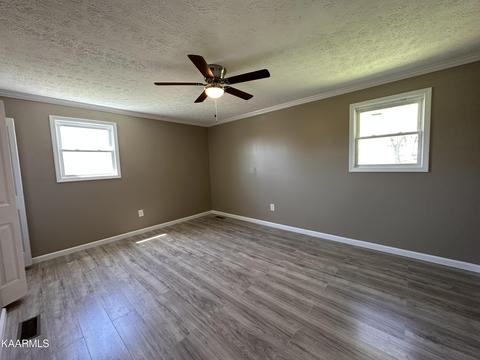 117 Thistle Dr, Ewing, VA 24248 photo 15