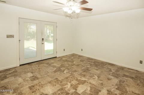 7701 Holcombridge Blvd, Powell, TN 37849 photo 13