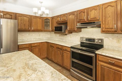 7701 Holcombridge Blvd, Powell, TN 37849 photo 11