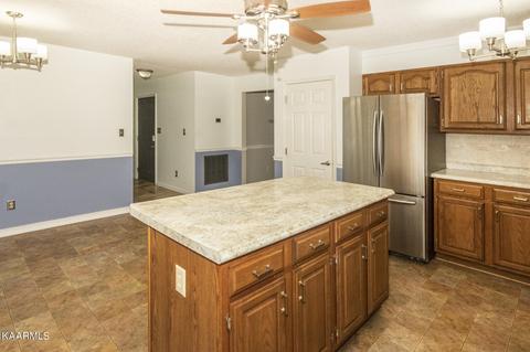 7701 Holcombridge Blvd, Powell, TN 37849 photo 10
