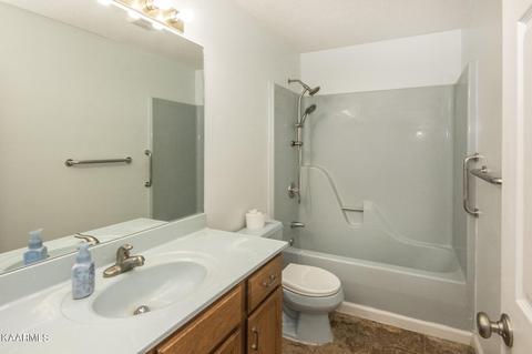 7701 Holcombridge Blvd, Powell, TN 37849 photo 14