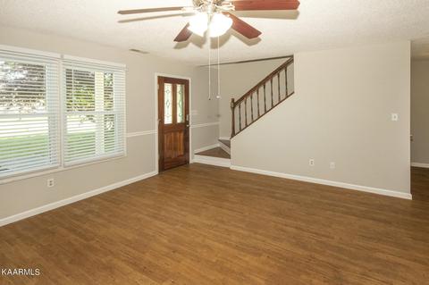 7701 Holcombridge Blvd, Powell, TN 37849 photo 4