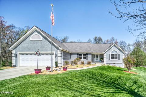 66 Cedar Ridge Ct, Crossville, TN 38558