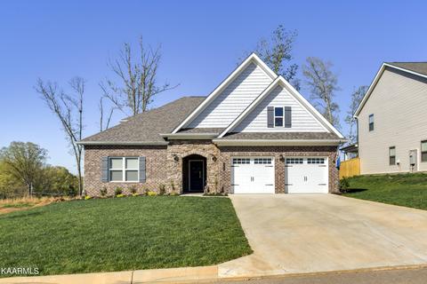 308 Aspen Dr, Lenoir City, TN 37771