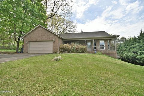 121 Hitson Rd, Maryville, TN 37801