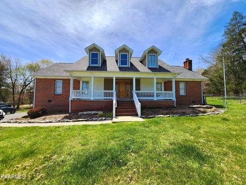 432 Stonewall Dr, Ewing, VA 24248 photo 1