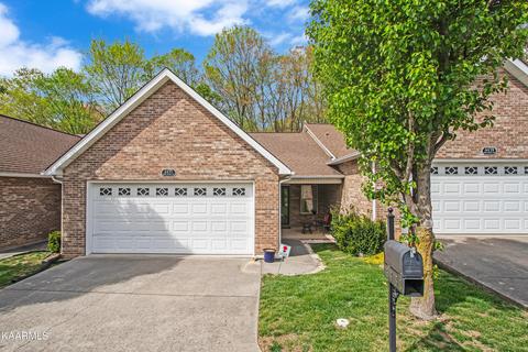 4435 Avery Village Way, Knoxville, TN 37921