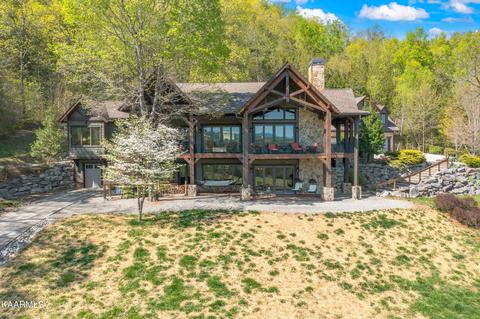 790 Lick Creek Rd, Tellico Plains, TN 37385
