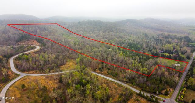 607 Caney Creek Rd, Harriman, TN 37748