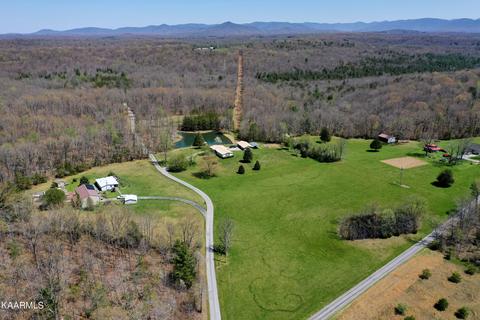 226 Davidson Rd, Lancing, TN 37770 photo 2