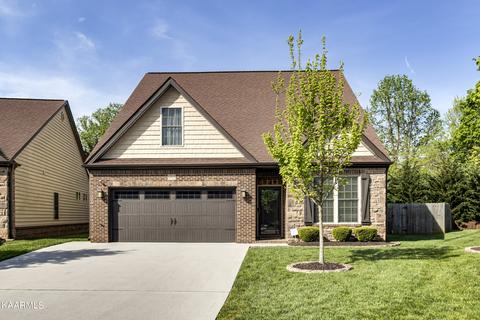 11913 Summit Station Ln, Knoxville, TN 37932