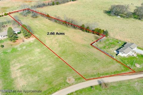 445 Bellview Rd, Greenback, TN 37742