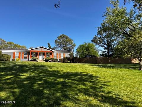 204 N Knob Creek Rd, Seymour, TN 37865