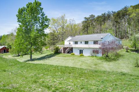 432 Hidden Valley Dr, Crossville, TN 38572