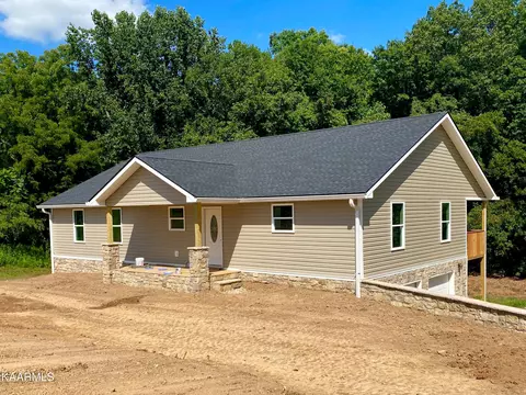 290 Redbird Ln, Rutledge, TN 37861