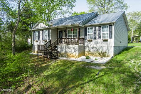 1419 Pistole Rd, Sparta, TN 38583
