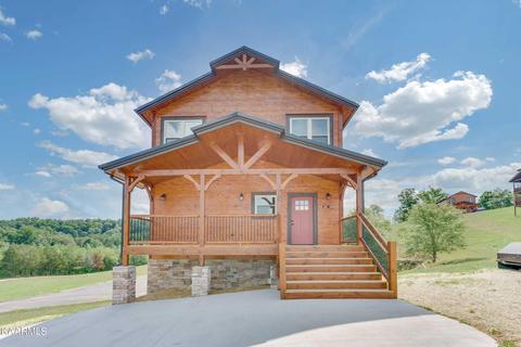739 Bullwinkle Way, Pigeon Forge, TN 37862