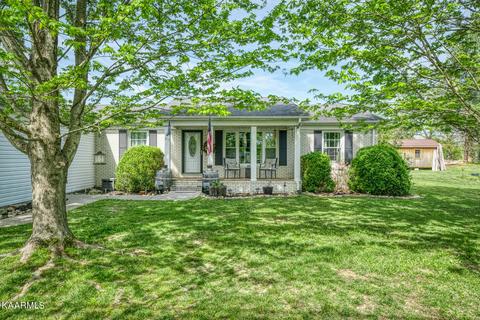 215 S 7th Ave, Baxter, TN 38544