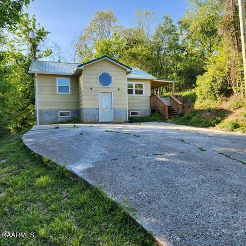 513 E Walden St, La Follette, TN 37766
