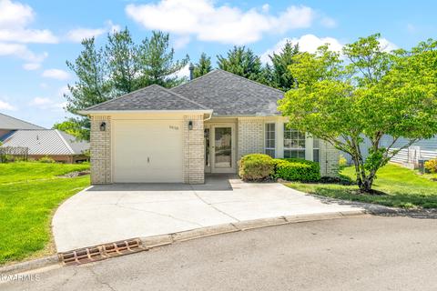 1619 Chenoweth Cir, Knoxville, TN 37909