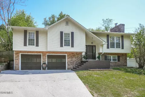 1145 Hitch Rd, Maryville, TN 37804