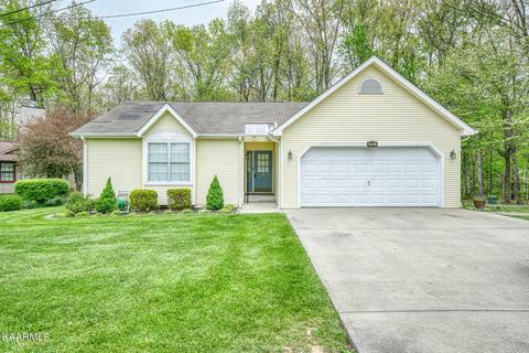 101 Bradford Ln, Crossville, TN 38558