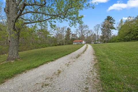 2554 Ryan Rd, Crossville, TN 38571