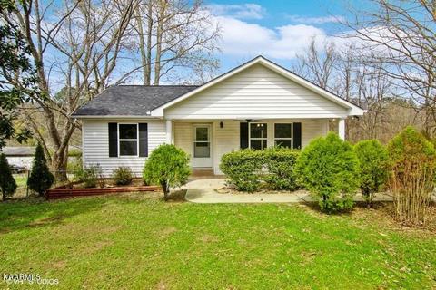 419 Morton Rd, Harriman, TN 37748