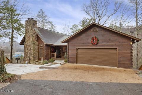 259 Poplar Ln, Gatlinburg, TN 37738