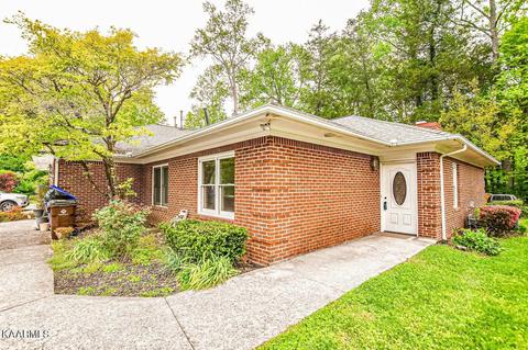 13 Bellhaven Ln, Oak Ridge, TN 37830