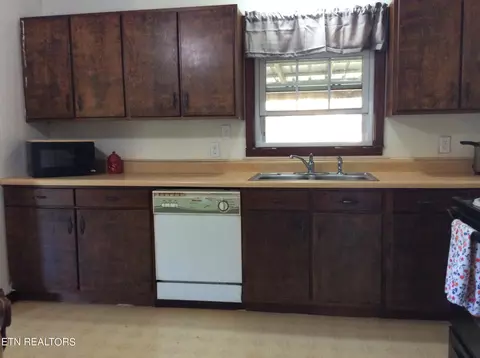 1961 E Wolf Valley Rd, Heiskell, TN 37754 photo 27