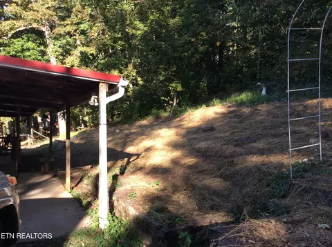 1961 E Wolf Valley Rd, Heiskell, TN 37754 photo 5