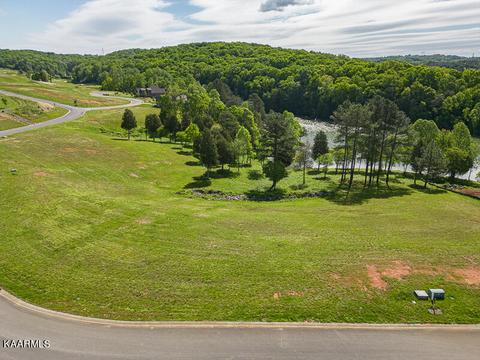 535 Bulwark Way, Lenoir City, TN 37772