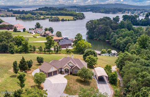 4027 Tidewater Rd, Louisville, TN 37777