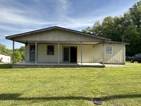 107 Wiley Cemetery Ln, Rocky Top, TN 37769