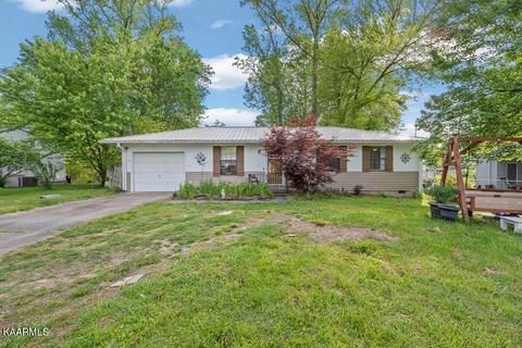104 Duncan Dr, Oliver Springs, TN 37840