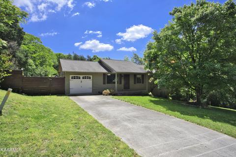 1624 River Crest Dr, Knoxville, TN 37922