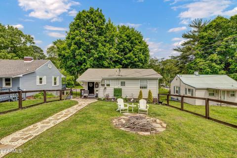 2304 Fenwood Dr, Knoxville, TN 37918