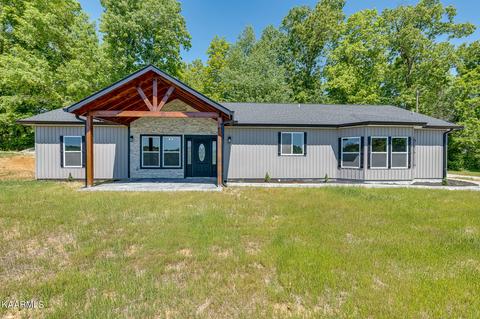 2240 E Union Valley Rd, Seymour, TN 37865