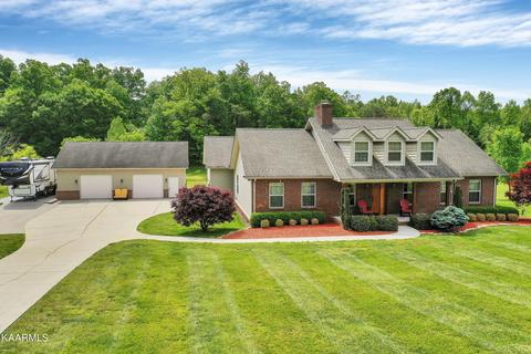 1069 Lola Ln, Walland, TN 37886