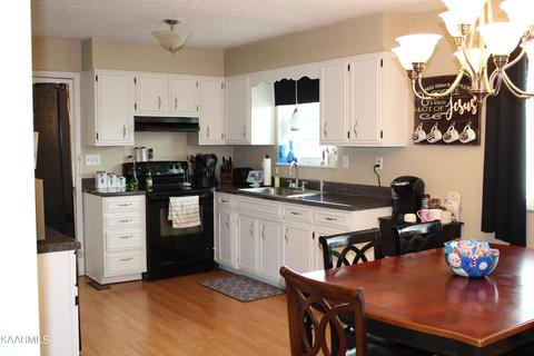 557 Meadow St, Harrogate, TN 37752 photo 8