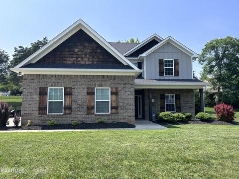 436 W Glenbrook Dr, Lenoir City, TN 37771