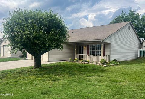 511 Ravenwood Dr, Maryville, TN 37801