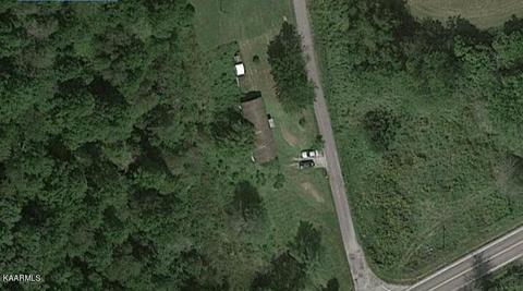 105 Willie Crabtree Rd, Allardt, TN 38504