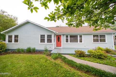 305 Hamilton Rd, Knoxville, TN 37920