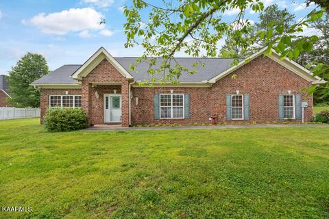 105 Shagbark Ln, Oak Ridge, TN 37830