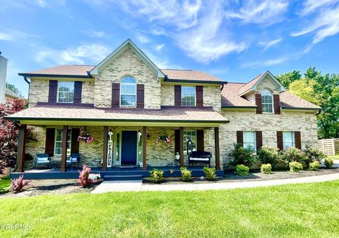 7206 Royal Springs Blvd, Knoxville, TN 37918