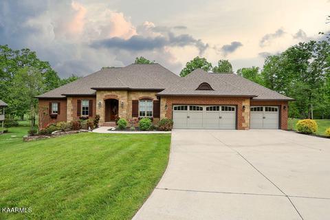 12 Forest Hill Ter, Crossville, TN 38558