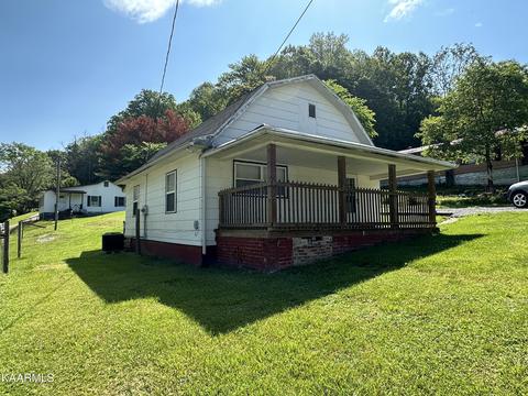 177 Bashie Kincaid Dr, Rose Hill, VA 24281