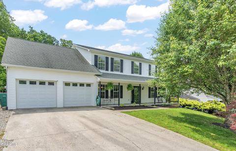 362 Fox Hunters Ct, Powell, TN 37849